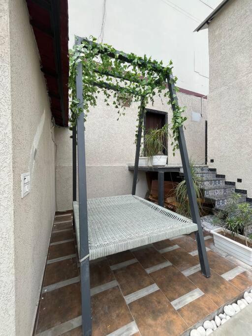 Saiba Outhouse- 4 Bed Room- Pool- Theatre- Partyhall- Garden & Terrace Sitting Area 자이푸르 외부 사진